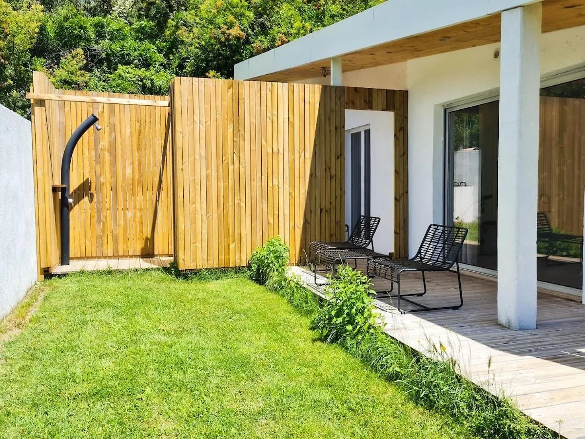 Holiday home Villa Californienne Au Calme Berre-les-Alpes France