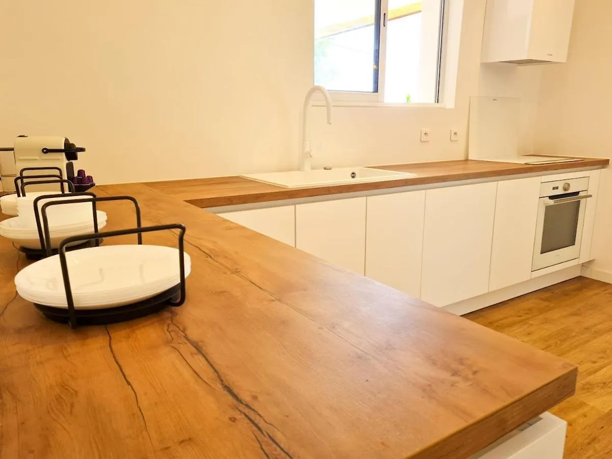 Holiday home Villa Californienne Au Calme Berre-les-Alpes