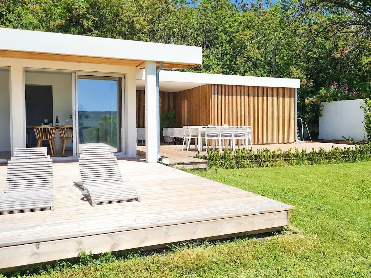 Holiday home Villa Californienne Au Calme Berre-les-Alpes